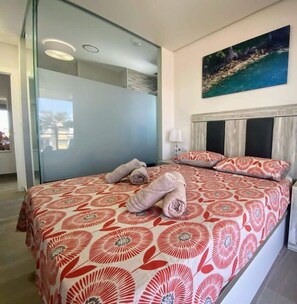 3 Schlafzimmer, Bügeleisen/Bügelbrett, WLAN, Bettwäsche