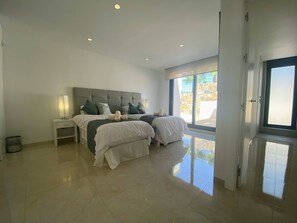 5 makuuhuonetta, silitysrauta/-lauta, Wi-Fi, vuodevaatteet