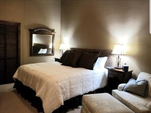1 quarto, Wi-Fi de cortesia, roupa de cama