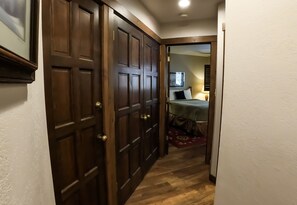 3 Schlafzimmer, Schreibtisch, kostenloses WLAN, Bettwäsche