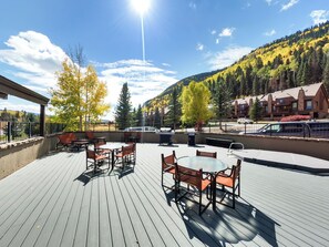 Outdoor dining - Amazing Mountain Views! 2 Miles North of Purgatory! Heated Pool ! (Durango)