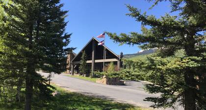 New Listing! 2 Miles North of Purgatory! Heated Pool ! Free Ski Shuttle!