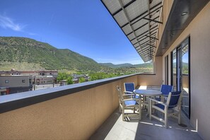 Outdoor dining - Downtown Penthouse Condo (Durango)