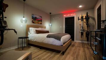 2 bedrooms, desk, free WiFi, bed sheets