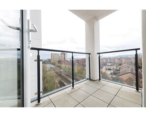 Apartamento Deluxe, baño privado | Vistas del balcón