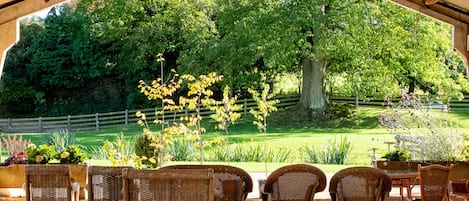 Cottage | Interior