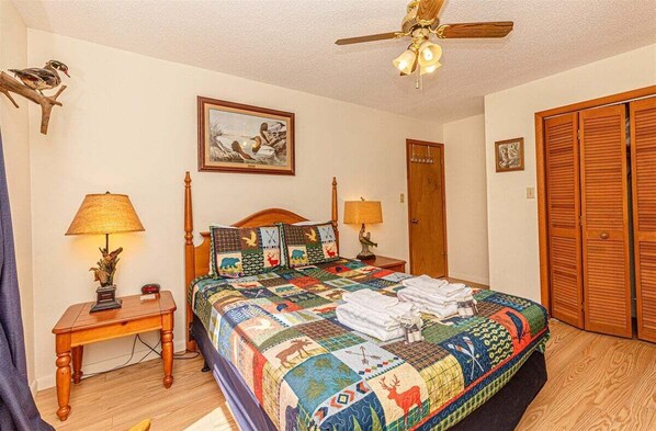 3 bedrooms, iron/ironing board, free WiFi, bed sheets