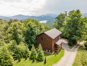 Exterior - A Treehouse View Over Lake Fontana (Bryson City)