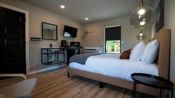 1 habitación, escritorio, wifi gratis y ropa de cama
