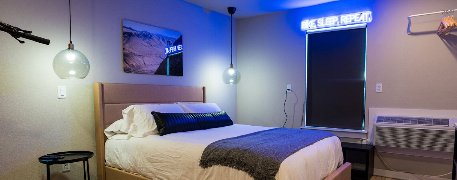 1 camera, una scrivania, Wi-Fi gratuito, lenzuola