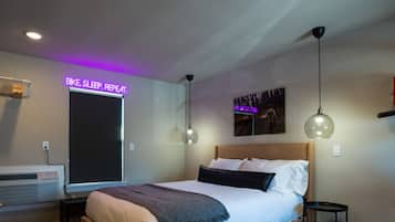 1 habitación, escritorio, wifi gratis y ropa de cama