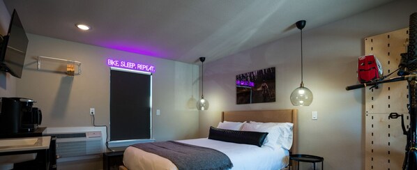 1 slaapkamer, een bureau, gratis wifi, beddengoed