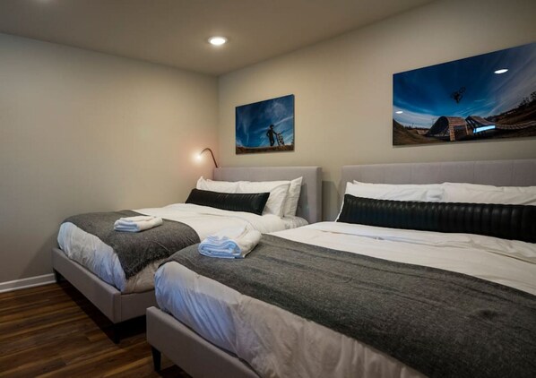 1 bedroom, desk, free WiFi, bed sheets