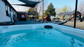 室外 SPA 浴缸
