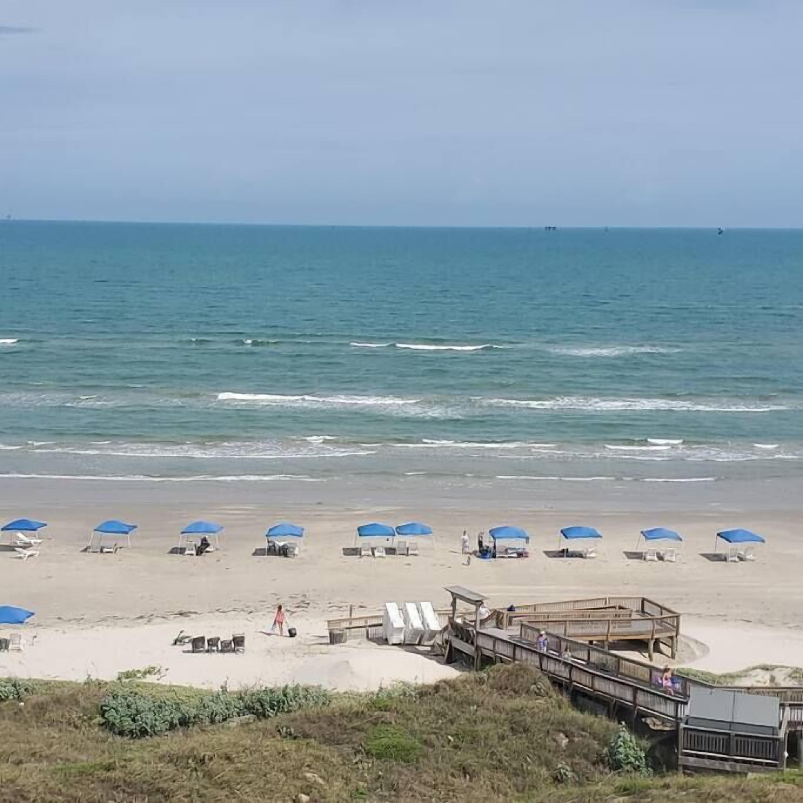 Am Strand, Liegestühle, Strandtücher