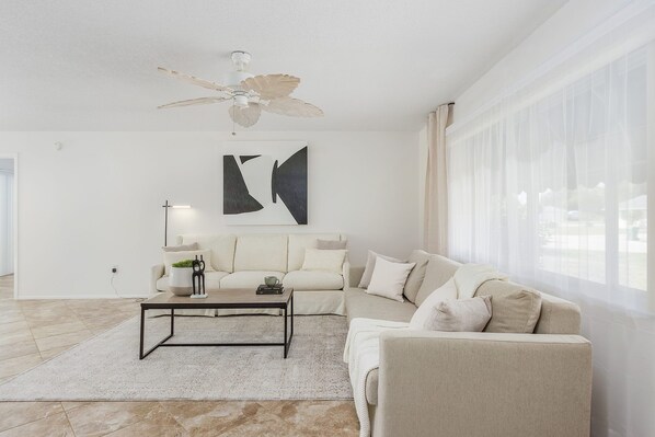 Smart TV, books, offices