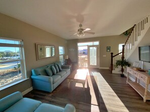 Fernseher, Tischfußball