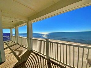 Property grounds - A Luxury Beachfront Escape (Gulf Shores)