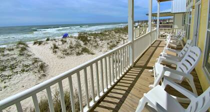 Beachfront w/ 2 living areas