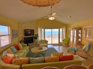 TV, fireplace - Super Cute and Beachfront (Gulf Shores)