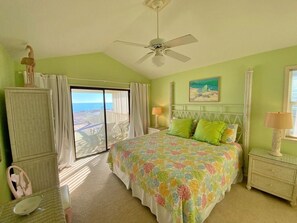 4 bedrooms, iron/ironing board, travel crib, free WiFi
