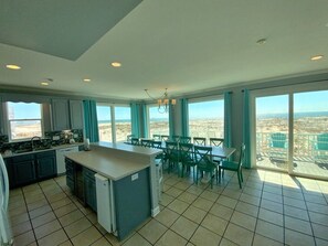 Fridge, microwave, oven, stovetop - June 13 Wk Reduced! Beachfront w/ Elevator! (Gulf Shores)