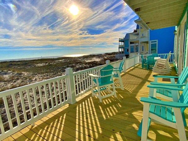 المنطقة المحيطة بالمنشأة