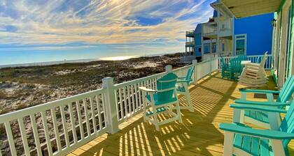 Beachfront w/ Elevator, Pool & Hot Tub
