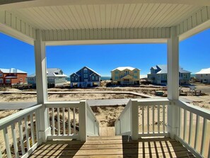 Property grounds - July 18 Wk Discounted! Easy Beach Access & Pools (Gulf Shores)