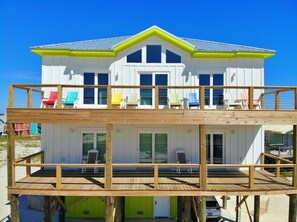 المنشأة من الخارج