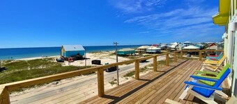 Private Pool!  4 BR, 4 BA