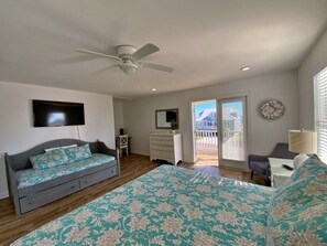 4 habitaciones, escritorio, tabla de planchar con plancha y wifi gratis 