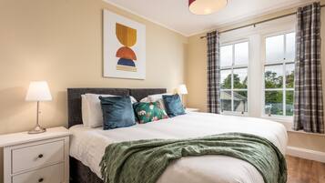 2 bedrooms, individually decorated, individually furnished