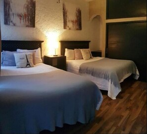 Standard Quadruple Room | Iron/ironing board, free WiFi, bed sheets - Hidalgo 18 Hotel (San Miguel de Allende)