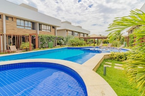 Outdoor pool - IT24 3 Bedroom Apartment 50m From The Beach (Camaçari)