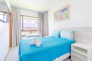 Apartemen | 3 kamar tidur, seprai antialergi, tirai kedap cahaya, dan Wi-Fi gratis
