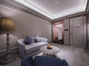 Privilege, Habitación, 1 cama de matrimonio grande | Wifi gratis, ropa de cama, accesible en silla de ruedas