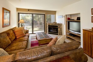 Fernseher, Kamin, Netflix, Streaming-Dienste