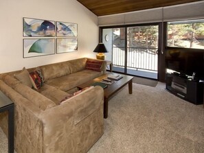 TV, fireplace, Netflix, streaming services