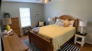 3 bedrooms, iron/ironing board, free WiFi, bed sheets