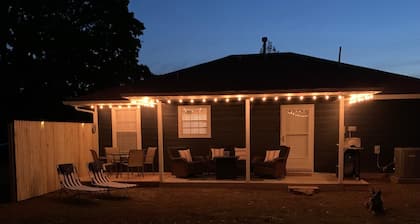 Spacious Yard - Bunk Shed - Private Dock - Neighborhood Boat Ramp