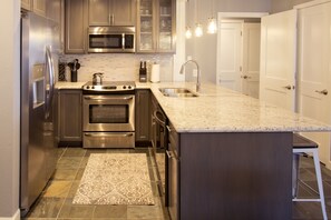 Fridge, microwave, oven, coffee/tea maker