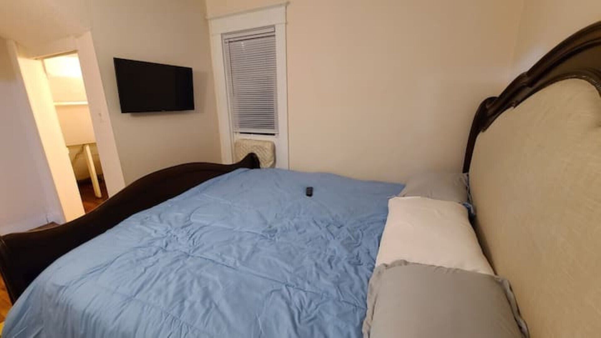 3 slaapkamers, een strijkplank/strijkijzer, gratis wifi