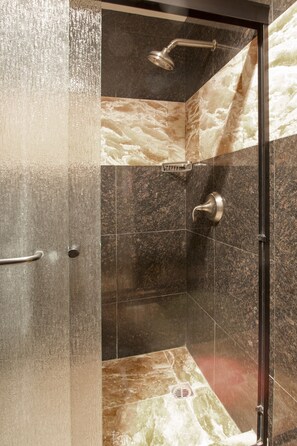 Dusche, Haartrockner