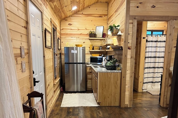 Fridge, microwave, coffee/tea maker, toaster