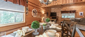 Heart of Georgia's Wine Country |Southern Living's Best Small Town in the South |Downtown Dahlonega