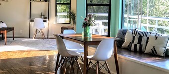 Hummingbird House - Scenic Peaceful Foothills Getaway only minutes from downtown