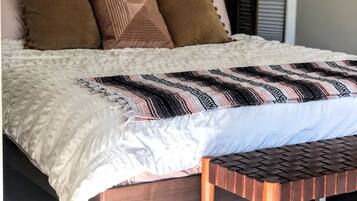 1 bedroom, desk, iron/ironing board, free WiFi