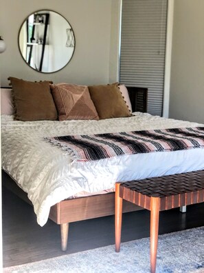 1 bedroom, desk, iron/ironing board, free WiFi