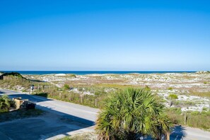 Pool - SALE~"DUNE WATCH"~Newly Renovated~Amazing Gulf & Park Views~Beach Gear~Beach (Grayton Beach)